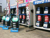 タイヤ 販売・交換・パンク修理